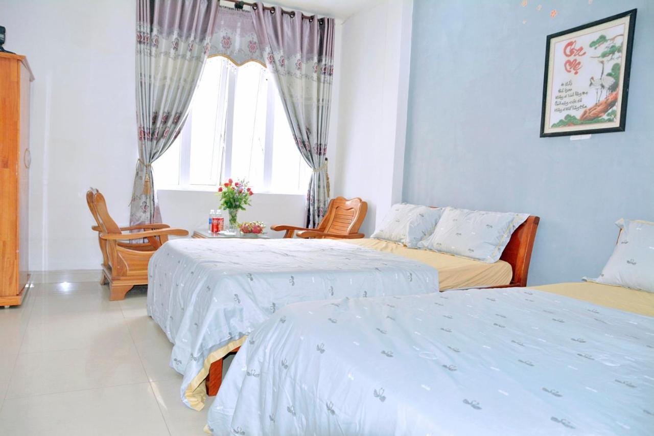 Boy's House Hotel *