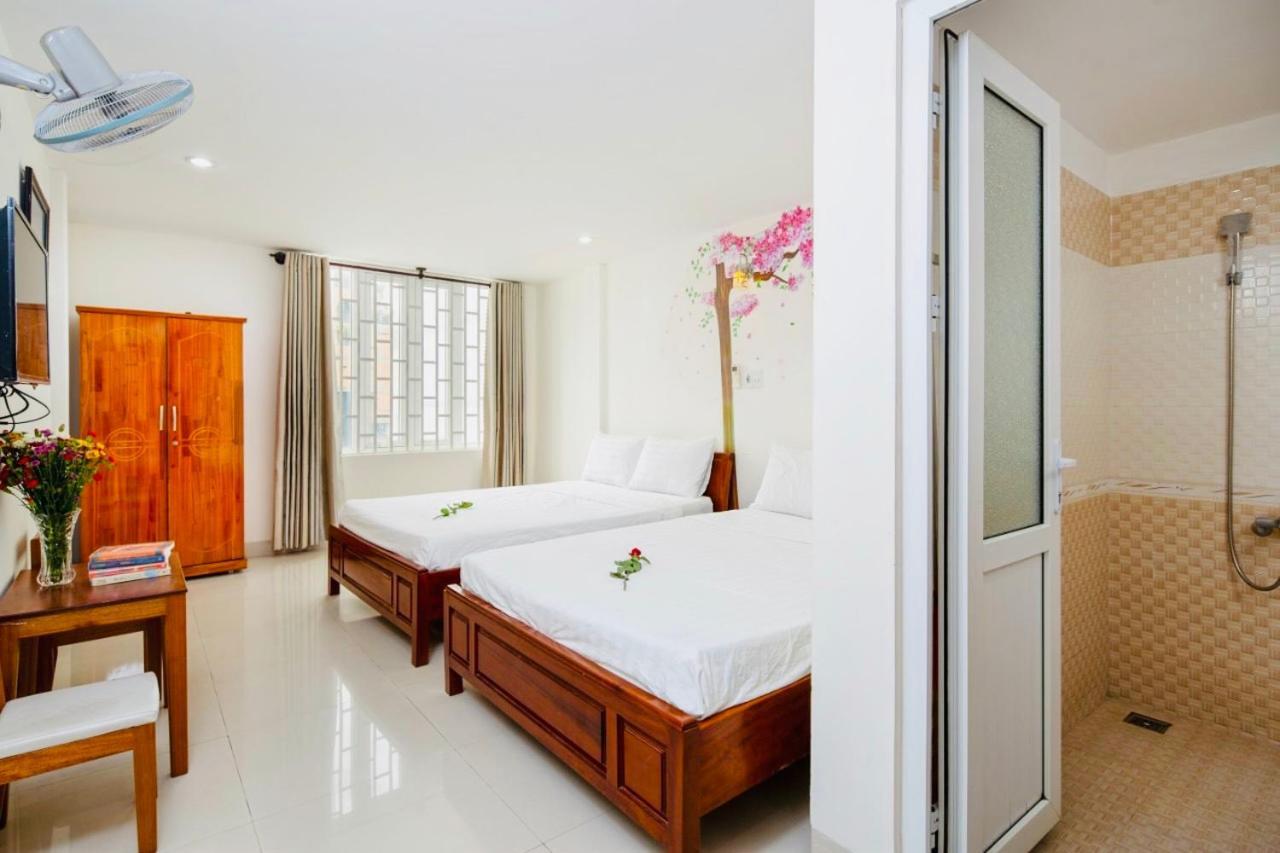 Hotel Boy's House *