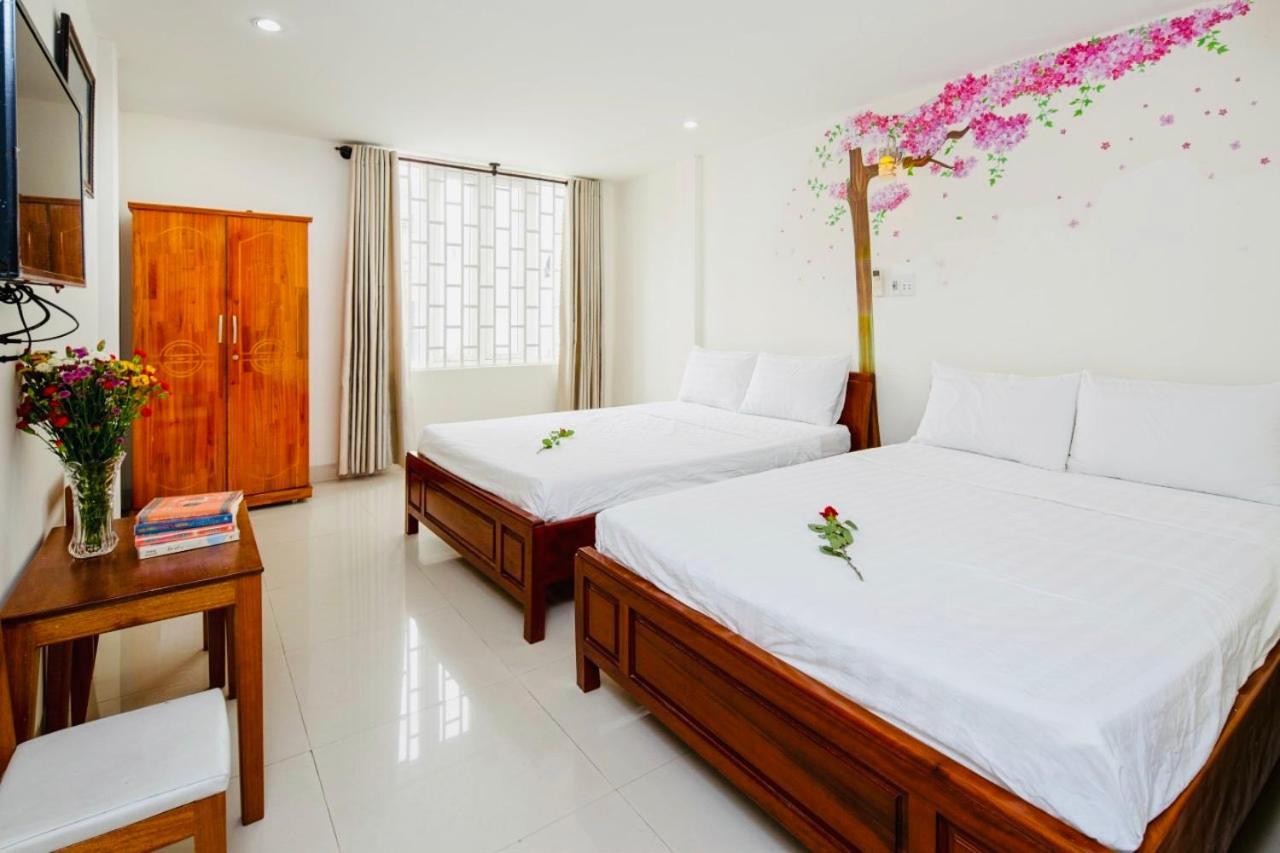 Hotel Boy's House *